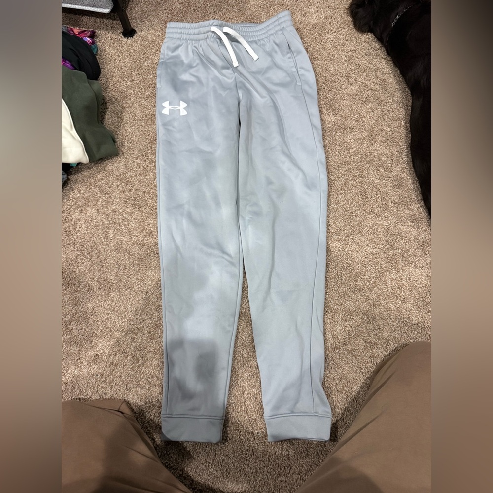 Youth UA cold gear joggers YXL fit women XS-s